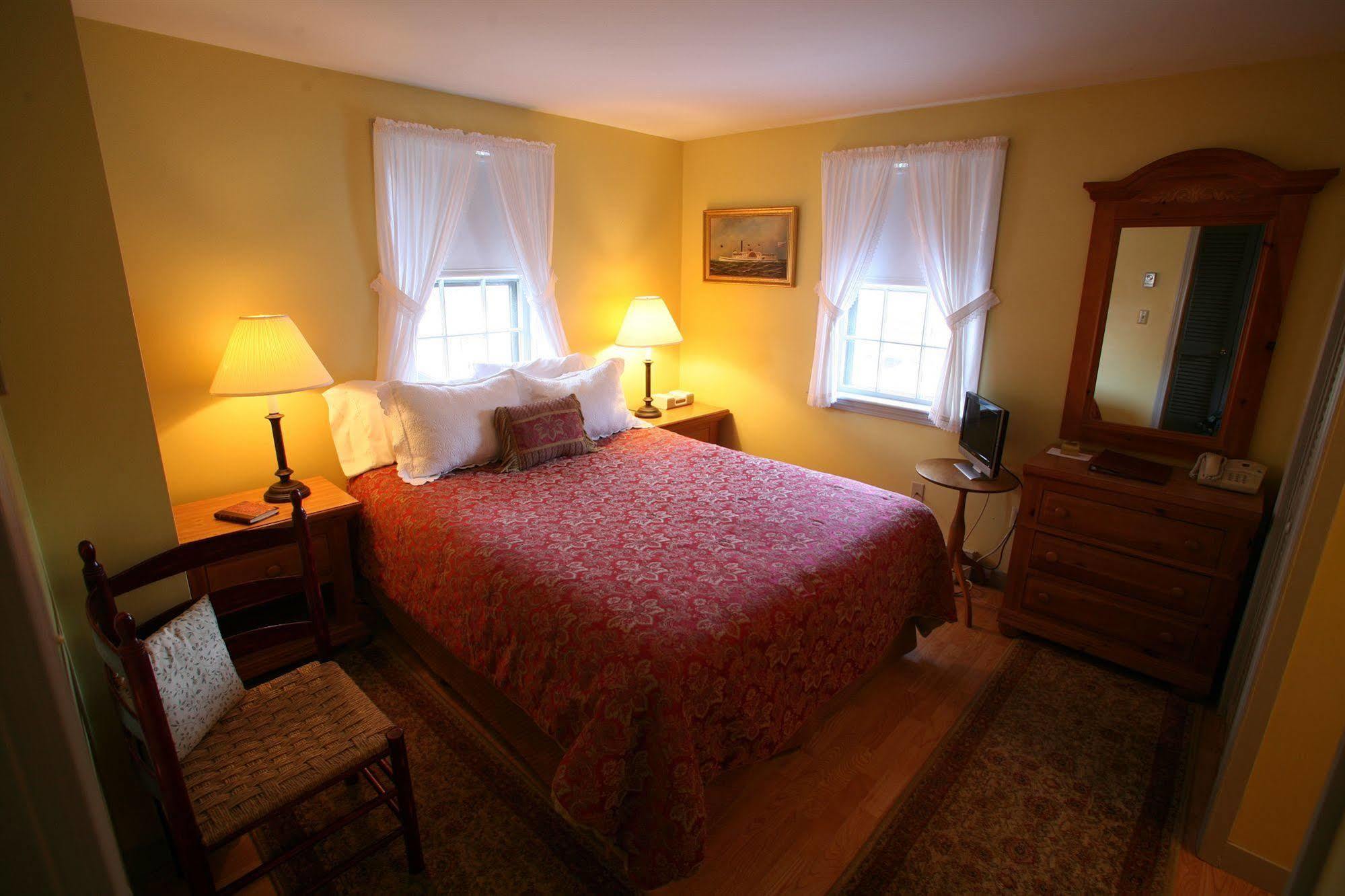 Seven Sea Street Inn Nantucket Exterior photo