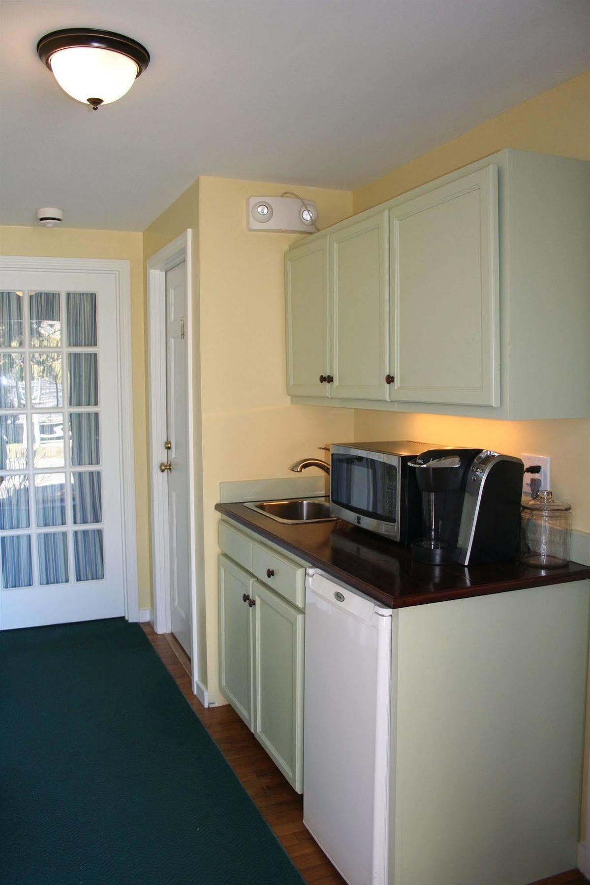 Seven Sea Street Inn Nantucket Exterior photo