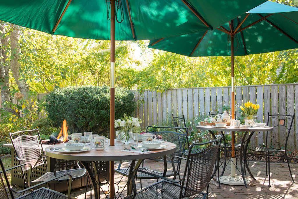 Seven Sea Street Inn Nantucket Exterior photo